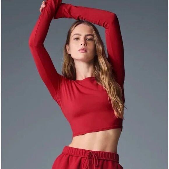 ALO Yoga Alosoft Crop Finesse Long SleeveTee in Bold Red XS NWOT - Picture 1 of 13
